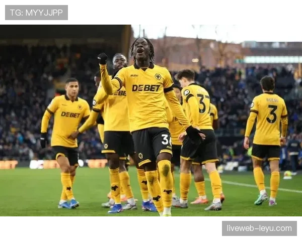 卢顿镇队实力稳步提升，全力冲击英超赛季首胜