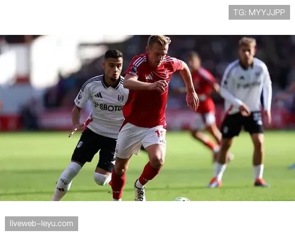 诺丁汉森林防守体系再升级,新赛季战术创新成效显著 诺丁汉森林防守体系再升级,新赛季战术创新成效显著