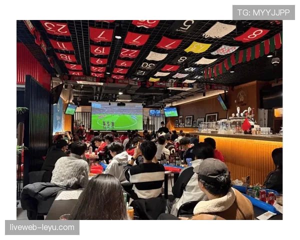 英超球迷反馈引热议,俱乐部积极回应优化观赛体验 英超球迷反馈引热议,俱乐部积极回应优化观赛体验