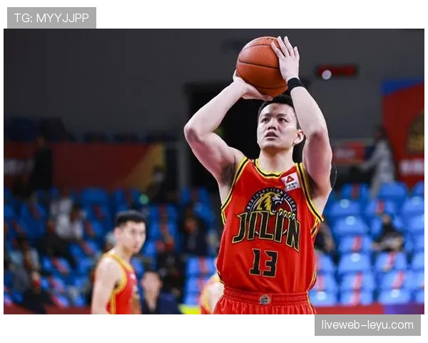 根特本赛季控球能力表现稳健，中场组织效率持续提升