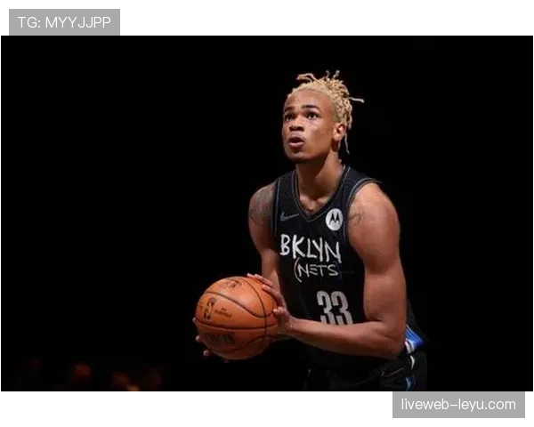 巴尔科拉 vs 谢尔基:里昂双星进攻效率与战术角色对比 巴尔科拉 vs 谢尔基:里昂双星进攻效率与战术角色对比